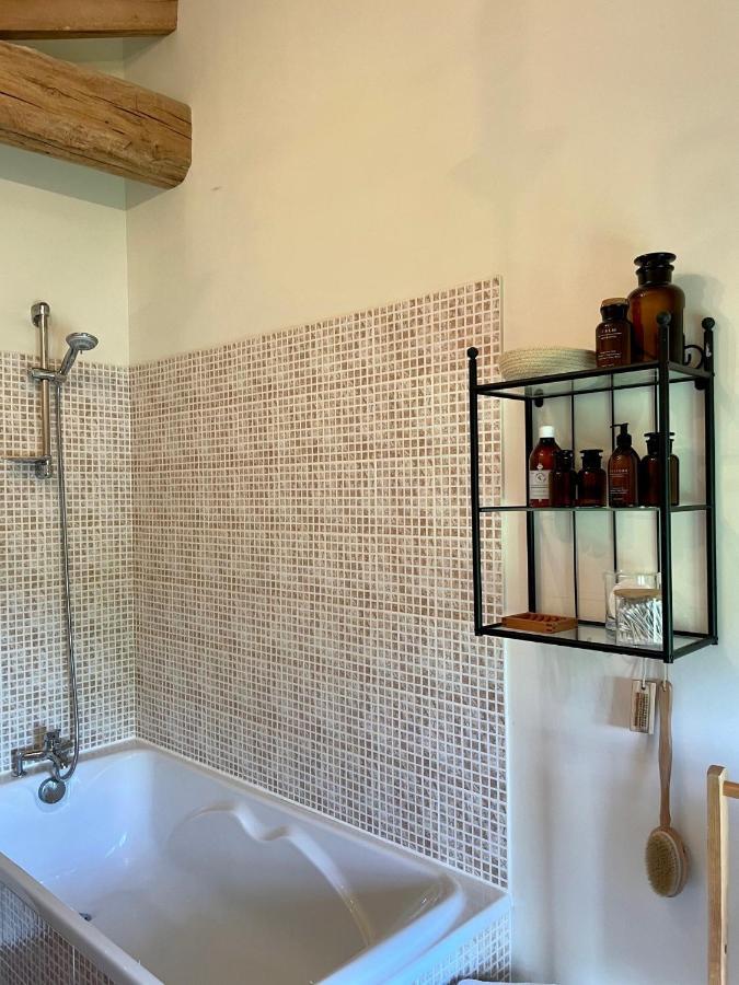 Beautiful Cottage With Private Plunge Pool/Hot Tub - 40 Mins From Puy Du Fou La Chapelle-Saint-Etienne Exterior foto